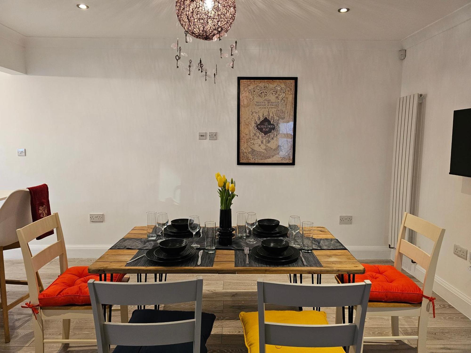 Magical Harry Potter Themed Home In Watford - Free Off-Street Parking Exterior photo